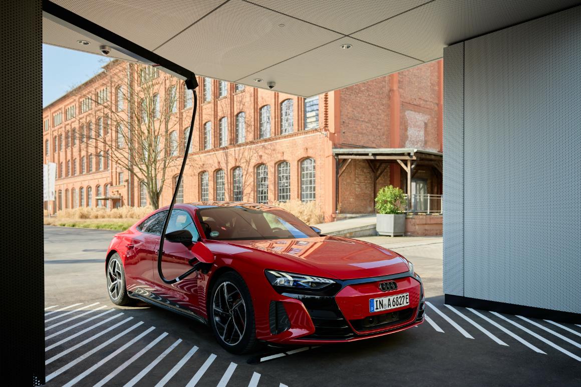 Audi charging hubがフランクフルトにオープン：簡単な操作、素早い充電、バリアフリー